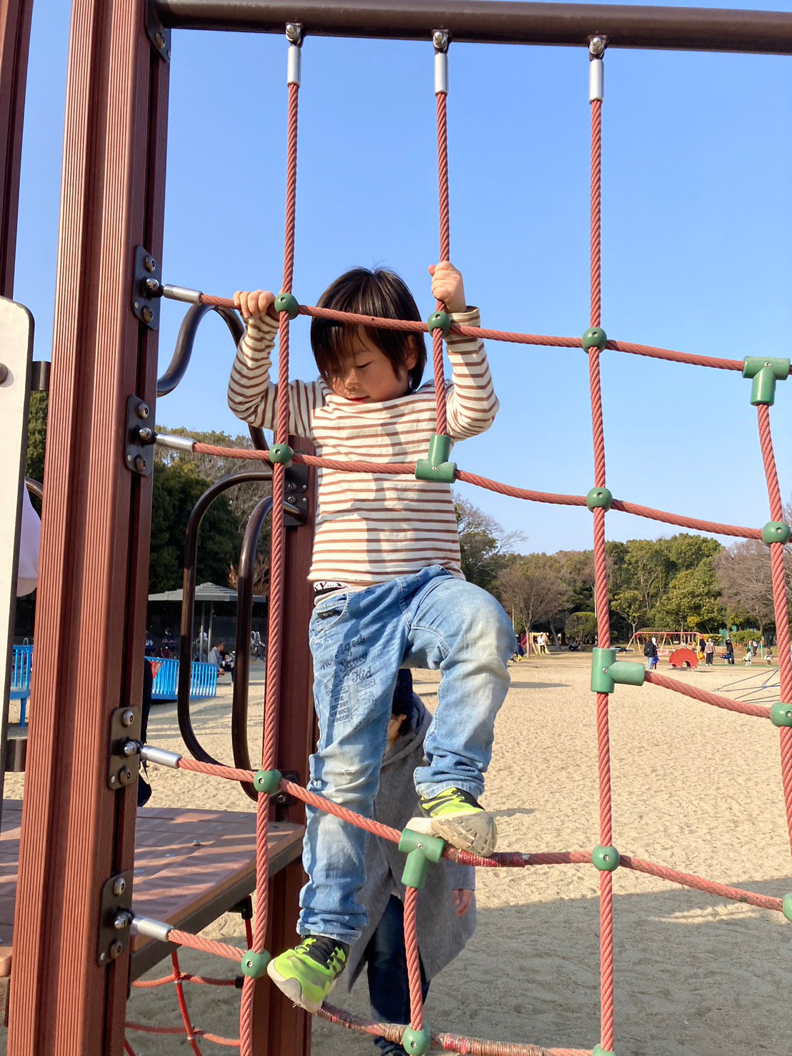 大阪の住之江公園で遊ぶ児童発達支援、放課後等デイサービスの子供